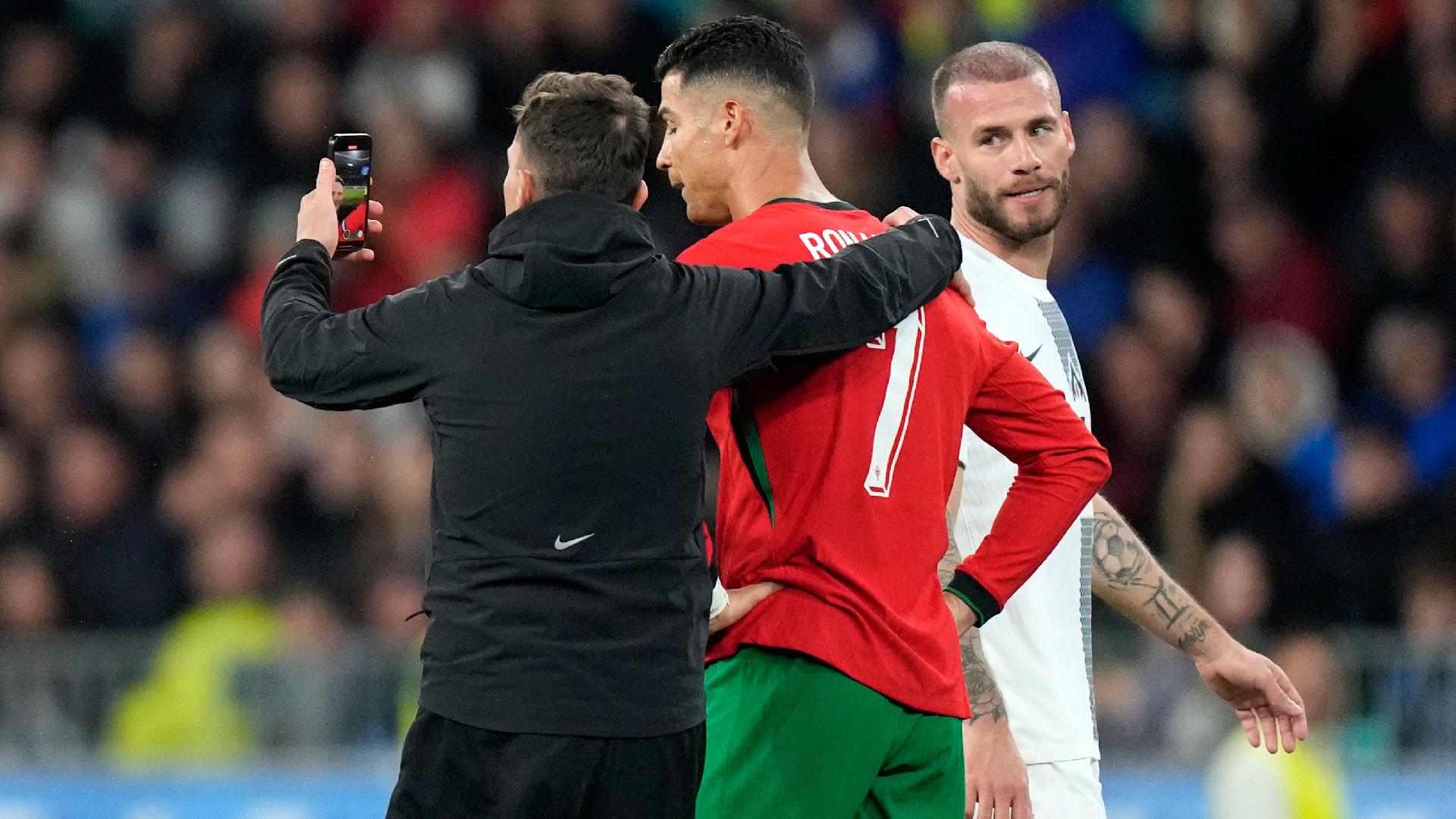 Ronaldo trở lại, tuyển Bồ Đào Nha thua mất mặt - Bóng Đá