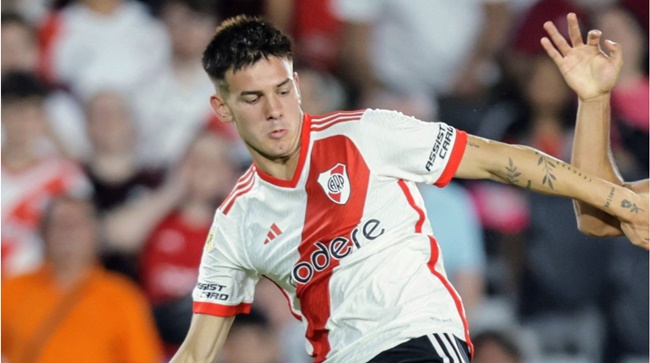 Manchester United are interested in signing River Plate midfielder Franco Mastantuono.  - Bóng Đá
