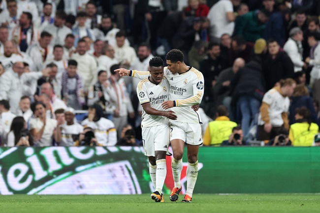 Four Real Madrid stars risk missing UCL quarterfinal 2nd leg vs Man City through suspension - Bóng Đá