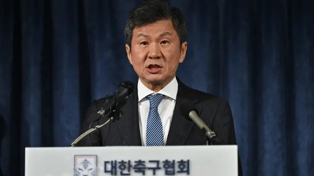 Thua sốc Indonesia, Chủ tịch LĐBĐ Hàn Quốc cúi đầu xin lỗi - Bóng Đá