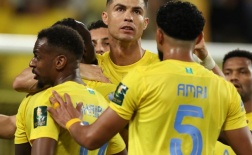 Cú đúp của Ronaldo đưa Al Nassr vào chung kết